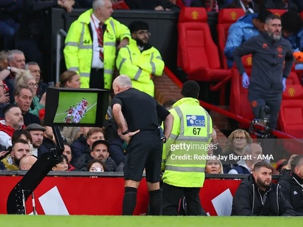 Man City ឈ្នះក្នុង Manchester Derby: សំណួរកើតឡើងជុំវិញការពិន័យរបស់ MU