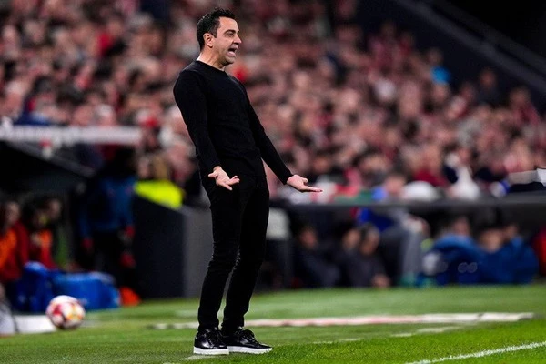 Xavi Faces Uncertain Future at Barcelona Amidst Title Drought