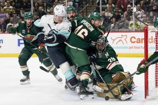 Hockey Match Prediction: Is Counterattacking the Best Strategy